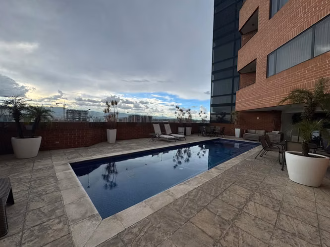 APARTAMENTO EN RENTA EN TORRE CONDESA ZONA 14 CON A/C Y BODEGA - Imagen 18
