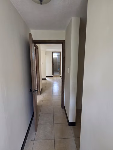 Vendo linda casa San Cristóbal/ Bosques de San Marino zona 8 Mixco Q1,990,000 - Imagen 10