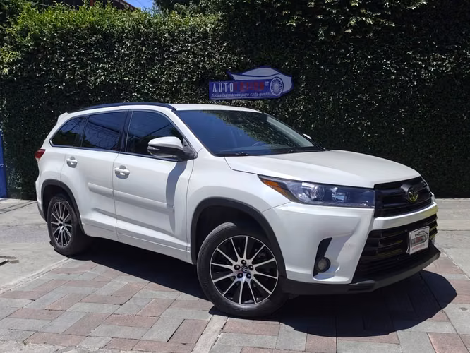 Toyota Highlander Xle 2wd  Modelo 2018 - Imagen 2