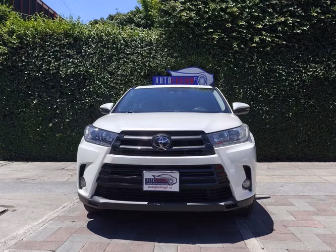 Toyota Highlander Xle 2wd  Modelo 2018 - Imagen 3