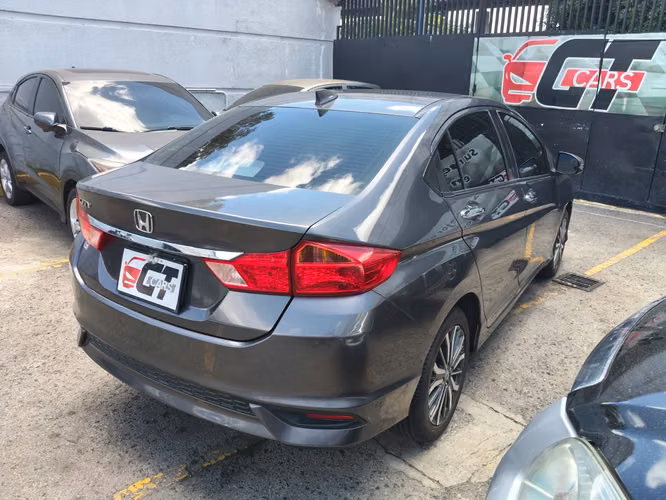 Honda City Ex 2020 de Agencia Automático un Dueño Super Económico pocos Kilómetros  - Imagen 2