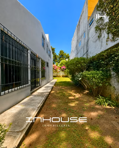 CASA EN RENTA ZONA 16 SAN GASPAR CON JARDÍN - Imagen 3