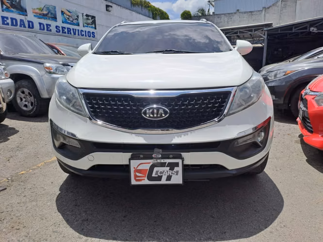 Kia Sportage Lx 2016 de Agencia Automática y Tiptronic un dueño Bien Cuidada - Imagen 6