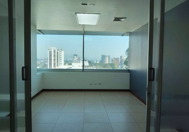Oficina en Vista Hermosa II, Zona 15