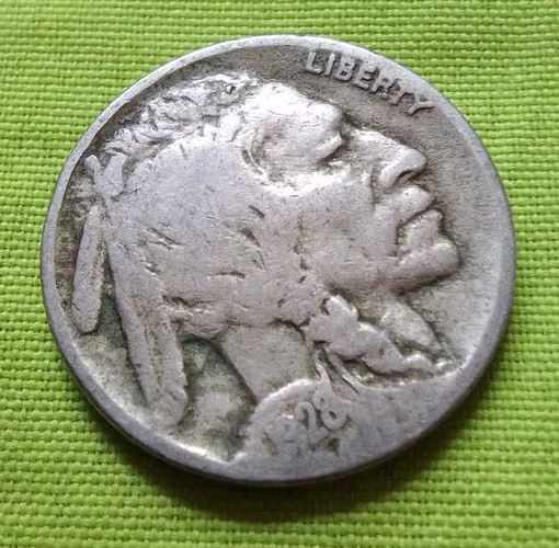 1928 LIBERTY FIVE CENTS NICKEL USA BUFFALO MONEDA ANTIGUA  - Imagen 1