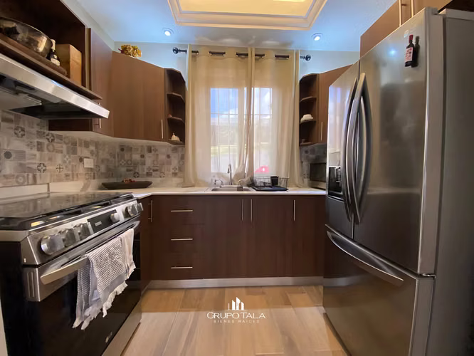  Bellísima Casa en Venta | Barrios Coloniales, San Pedro Las Huertas a 10 minutos de Antigua Guatemala - Imagen 4