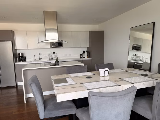 APARTAMENTO CON LINDA VISTA EN ZONA 10 EDIFICIO VASANTA - Imagen 12