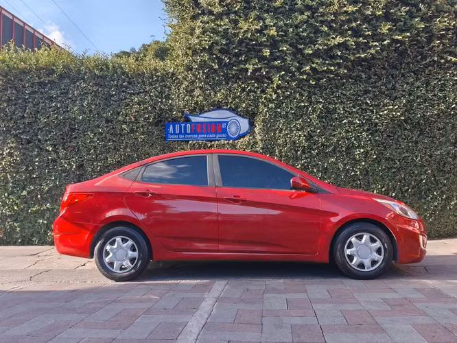 Hyundai Accent Se Modelo 2017 - Imagen 4