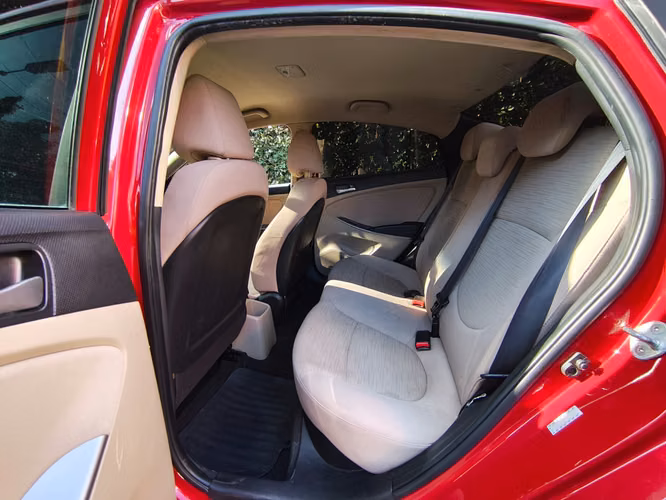 Hyundai Accent Se Modelo 2017 - Imagen 9
