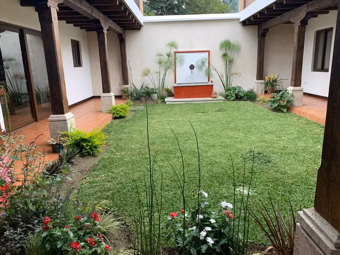  Casa en Condominio Cortijo de las Flores Ciudad Vieja