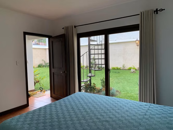  Casa en Condominio Cortijo de las Flores Ciudad Vieja