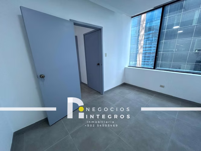 OFICINA EN RENTA/VENTA EN EUROPLAZA Z14 TABICADA Y CON A/C