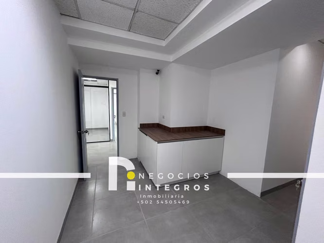 OFICINA EN RENTA/VENTA EN EUROPLAZA Z14 TABICADA Y CON A/C