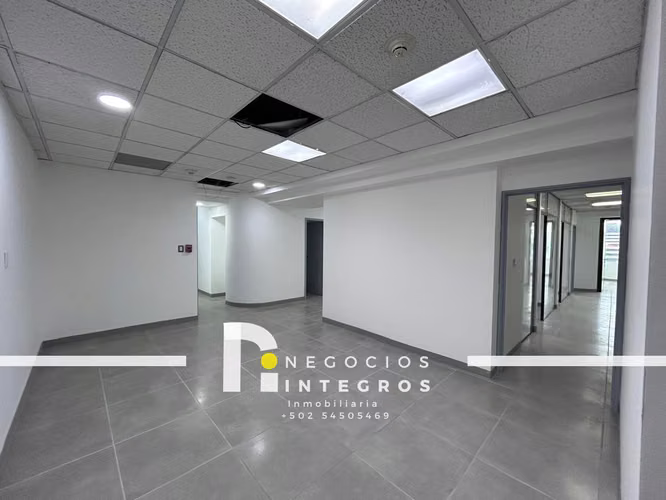 OFICINA EN RENTA/VENTA EN EUROPLAZA Z14 TABICADA Y CON A/C