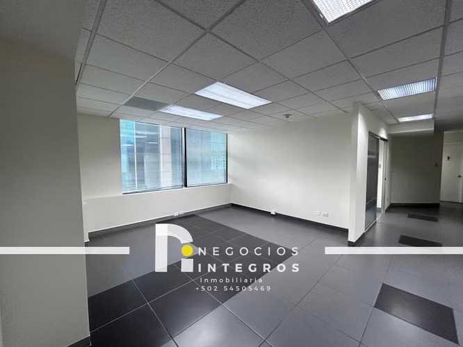 OFICINA EN RENTA/VENTA EN EUROPLAZA Z14 CON A/C