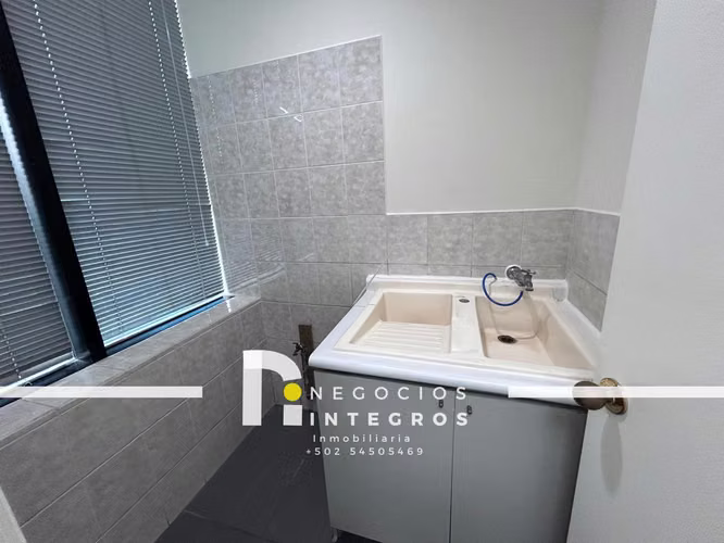 OFICINA EN RENTA/VENTA EN EUROPLAZA Z14 CON A/C