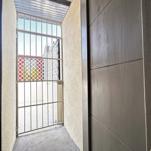 Zona 2 Rento Espectacular Casa Remodelada en SAN ÁNGEL IV - Imagen 18