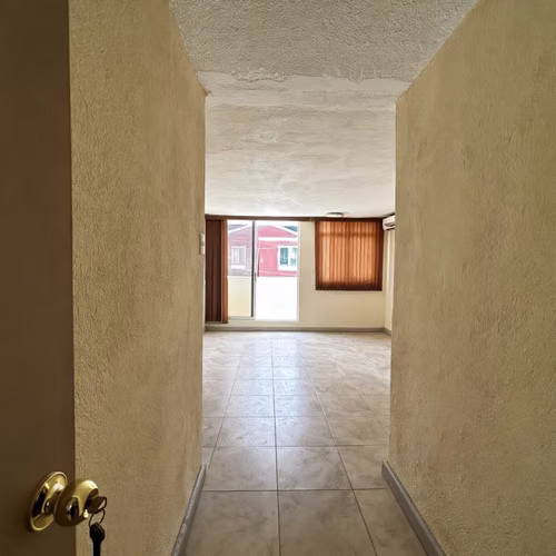 Zona 2 Rento Espectacular Casa Remodelada en SAN ÁNGEL IV - Imagen 9