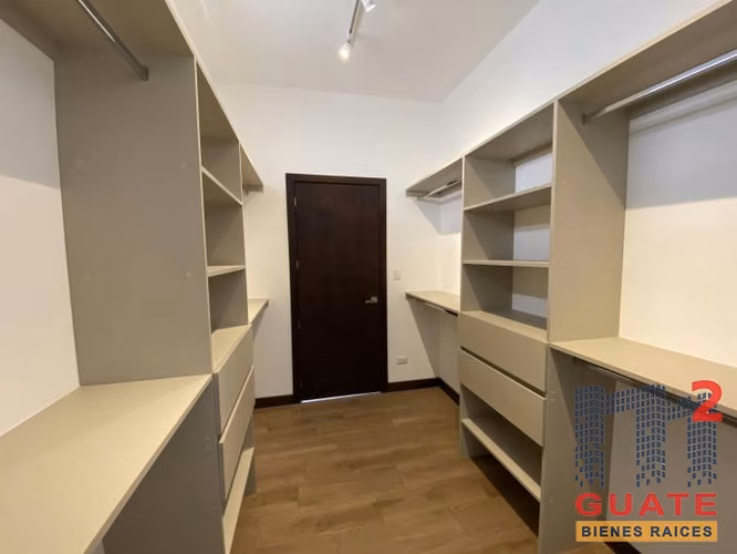 Alquilo Casa en condominio en Zona 16 - Imagen 16