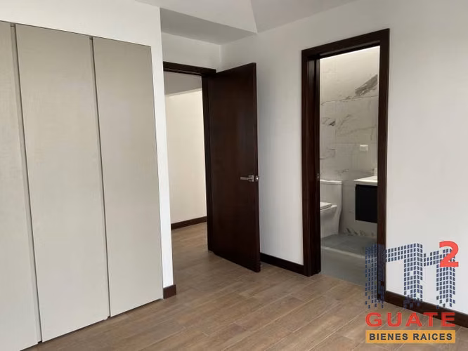 Alquilo Casa en condominio en Zona 16 - Imagen 19