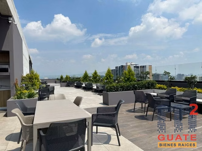 Alquilo Oficina en Zona 10 - Miniatura 8