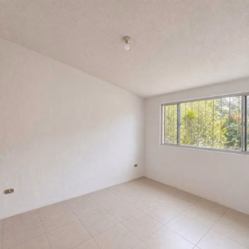 Casa en venta en Jardines de San Lucas Sacatepéquez - Imagen 12