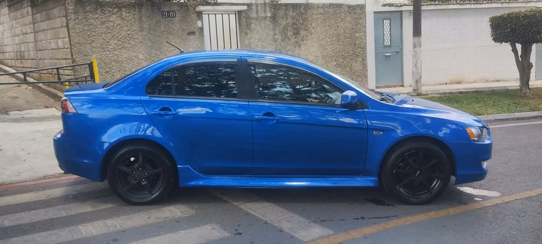 Bonito Mitsubishi Lancer 
