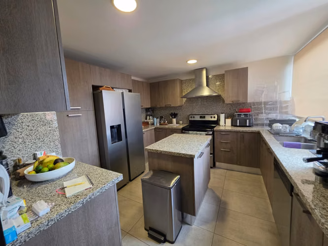 HERMOSO APARTAMENTO EN RENTA EN SANTA SOFIA ZONA 10 - Imagen 3