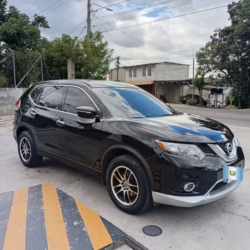2015 NISSAN ROGUE 4X4 RECIEN INGRESADA!!
