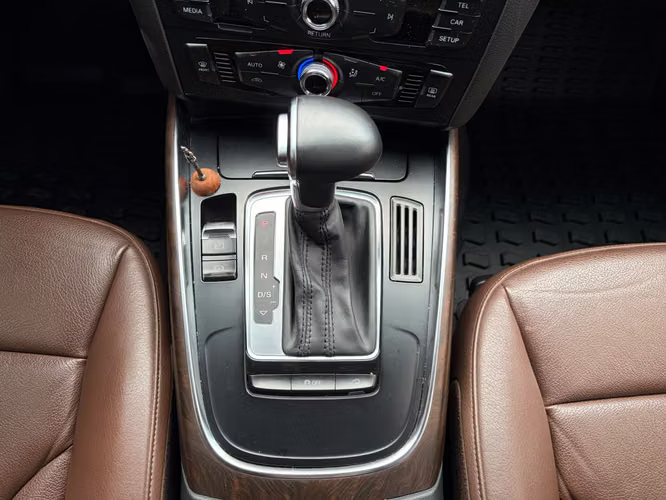 Audi Q5 TFSi Quattro de Agencia Modelo 2015 - Imagen 9