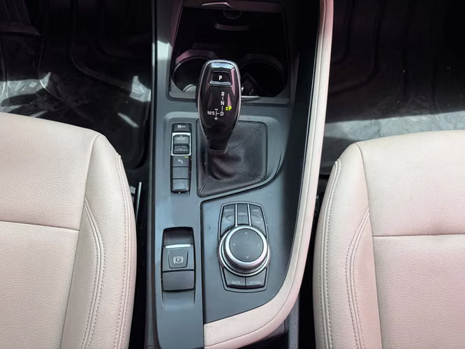 BMW X1 sDrive 18I de Agencia Modelo 2019 - Imagen 9