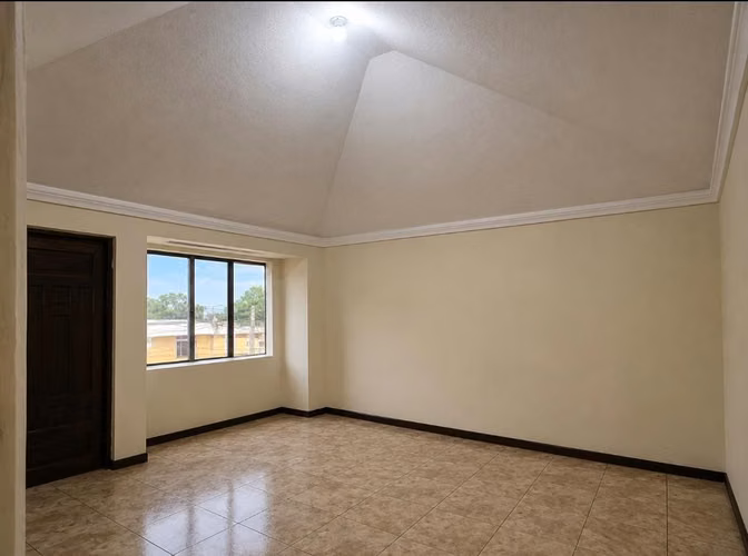 CASA VENTA SAN CRISTOBAL PARA EMPRESA O VIVIENDA  - Imagen 10