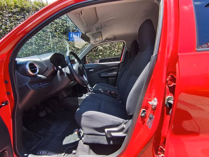 Suzuki Celerio Modelo 2024 de agencia  - Imagen 9