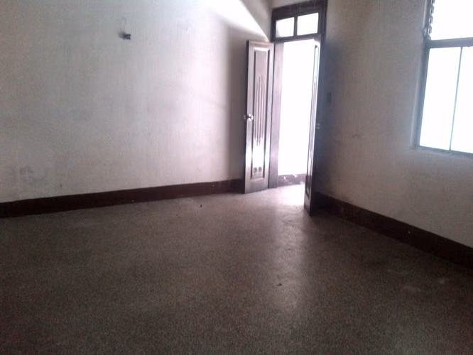AMPLIA PROPIEDAD EN VENTA EN ZONA 1 - Miniatura 2