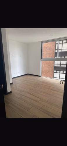 Rento / Vendo apartamento en Edificio Moderno Zona 15  VH1 dentro de garita  - Imagen 3