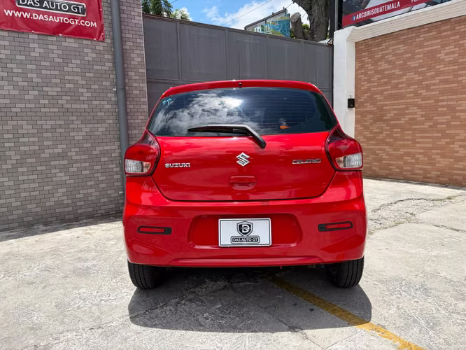 Suzuki Celerio de Agencia Modelo 2024 - Imagen 2