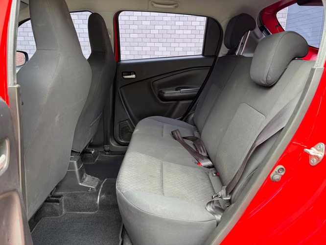 Suzuki Celerio de Agencia Modelo 2024 - Imagen 5