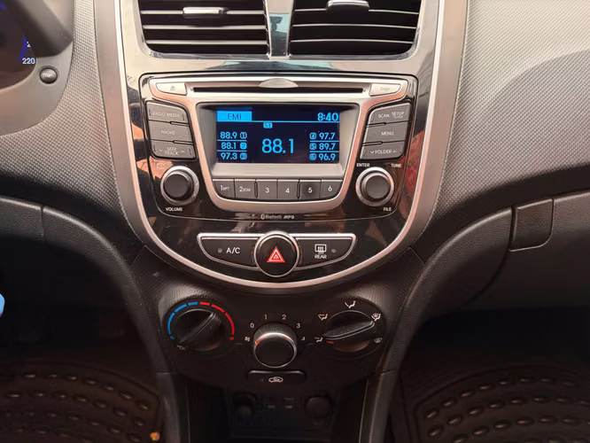 Hyundai Accent GLS de Agencia Modelo 2017 - Imagen 8