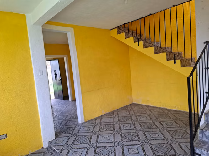 Vendo Bella Granjita Ideal Casa De Campo y Descanso a 3 minutos del Centro de San Lucas Sacatepéquez  - Imagen 3