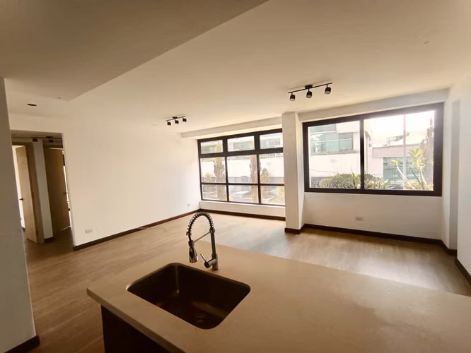 Zona 10 • Apartamento en Renta • Edificio Veinti4 - Miniatura 6