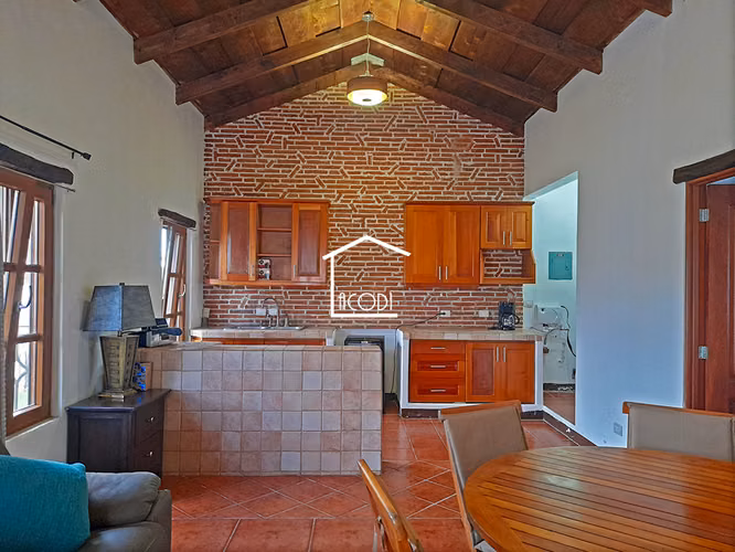 Casa en Jardines de San Isidro, zona 16 - Miniatura 2