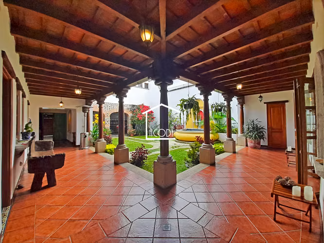 Casa en Jardines de San Isidro, zona 16