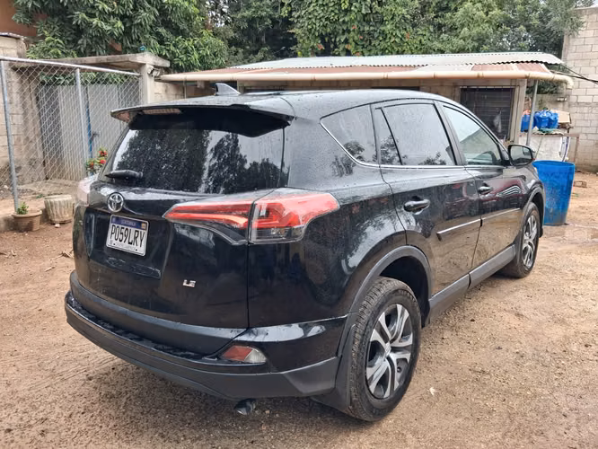 Toyota Rav4 LE 2018 