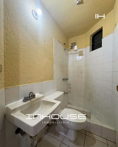 APARTAMENTO EN RENTA EN ZONA 16 SANTA AMELIA - Miniatura 4