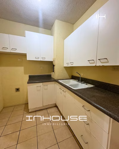 APARTAMENTO EN RENTA EN ZONA 16 SANTA AMELIA - Miniatura 5
