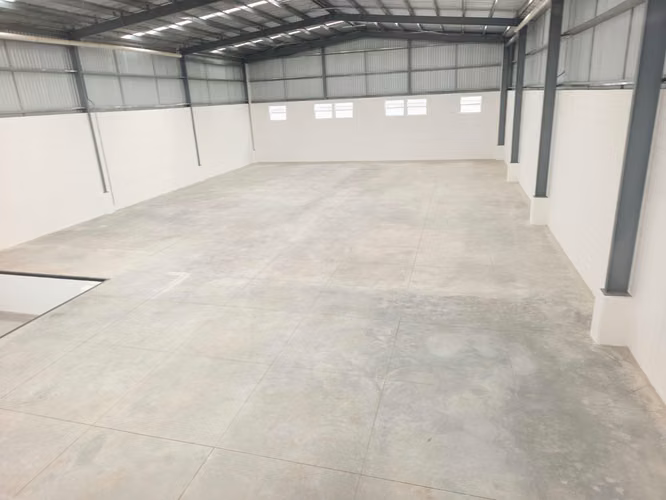 OFIBODEGA EN RENTA DE 721 M2 DENTRO DE COMPLEJO INDUSTRIAL, UBICADA EN ZONA 4 MIXCO - Imagen 3
