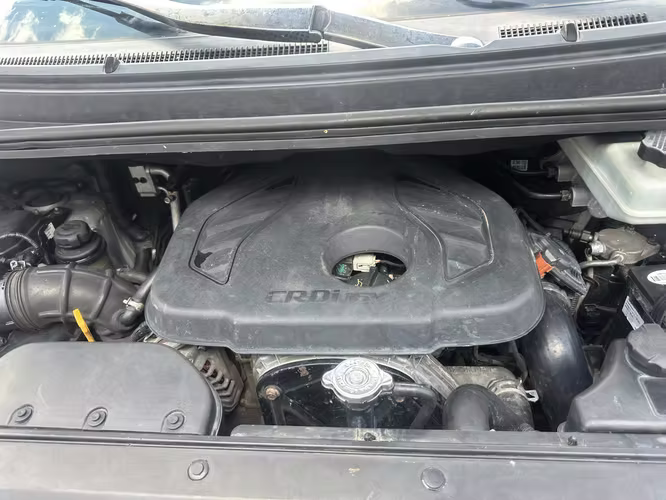Microbús Hyundai Starex Vgt 2018 Automática y Tiptronic Turbo Diesel Super Económico - Imagen 9