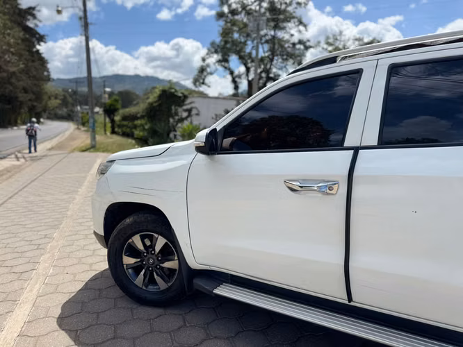 VENDO CHANGAN HUNTER PICKUP 2022