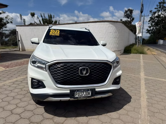 VENDO CHANGAN HUNTER PICKUP 2022