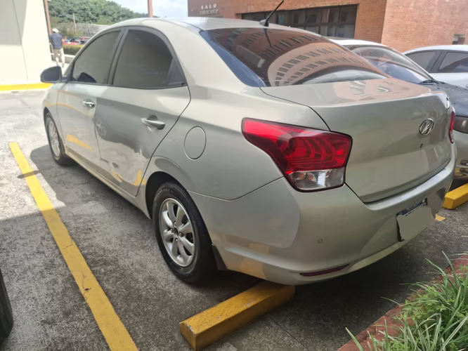 Hyundai Verna 2021  - Imagen 4